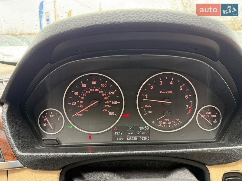 Седан BMW 3 Series 2013 в Стрию