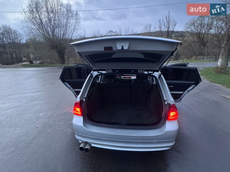 Универсал BMW 3 Series 2010 в Дрогобыче