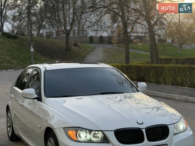 Седан BMW 3 Series 2010 в Белой Церкви