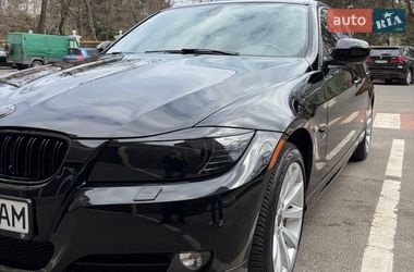 Седан BMW 3 Series 2010 в Одессе