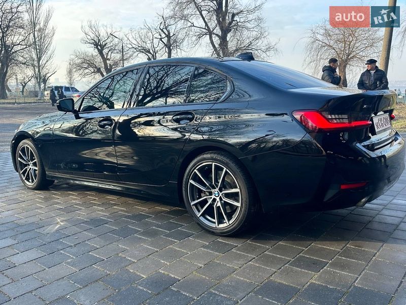 Седан BMW 3 Series 2019 в Запоріжжі
