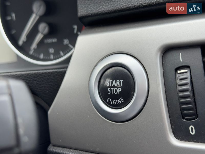 Седан BMW 3 Series 2005 в Нетешине