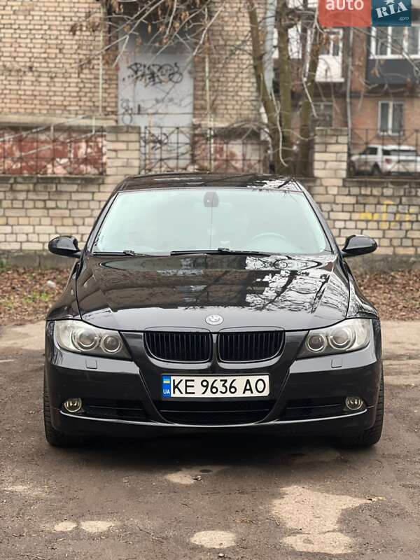 Седан BMW 3 Series 2005 в Дніпрі