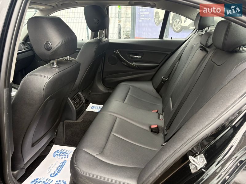 Седан BMW 3 Series 2016 в Виннице