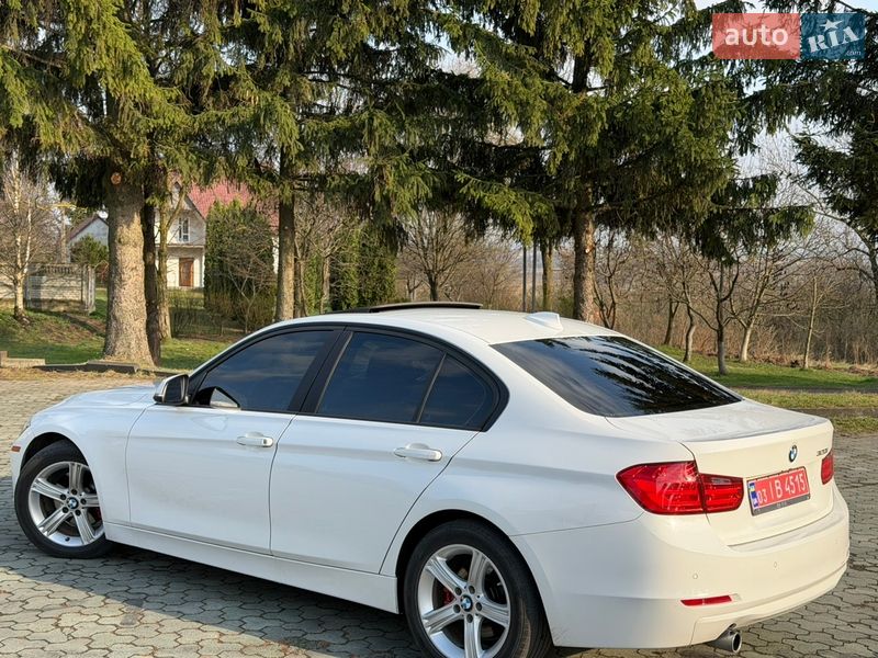 Седан BMW 3 Series 2014 в Дубно