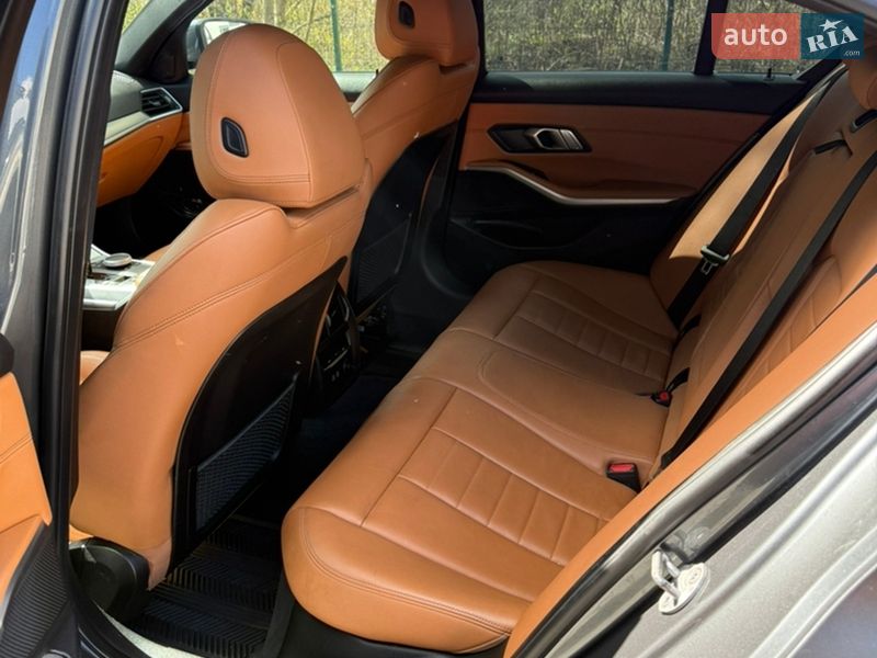 Седан BMW 3 Series 2020 в Ровно