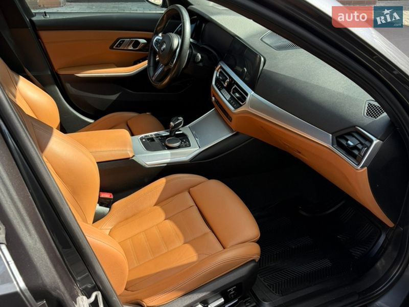 Седан BMW 3 Series 2020 в Ровно