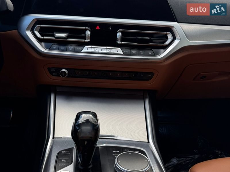 Седан BMW 3 Series 2020 в Ровно