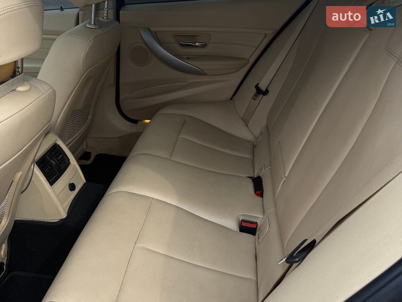 Седан BMW 3 Series 2012 в Первомайске