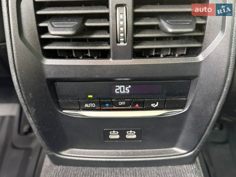 Седан BMW 3 Series 2025 в Киеве фото 20 Седан BMW 3 Series 2025 в Киеве