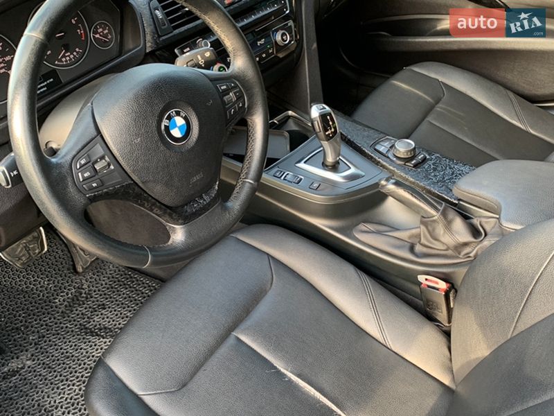 Седан BMW 3 Series 2016 в Галиче фото 8 Седан BMW 3 Series 2016 в Галиче