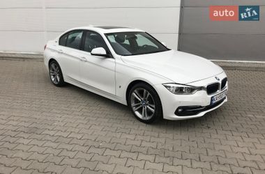 Седан BMW 3 Series 2017 в Києві