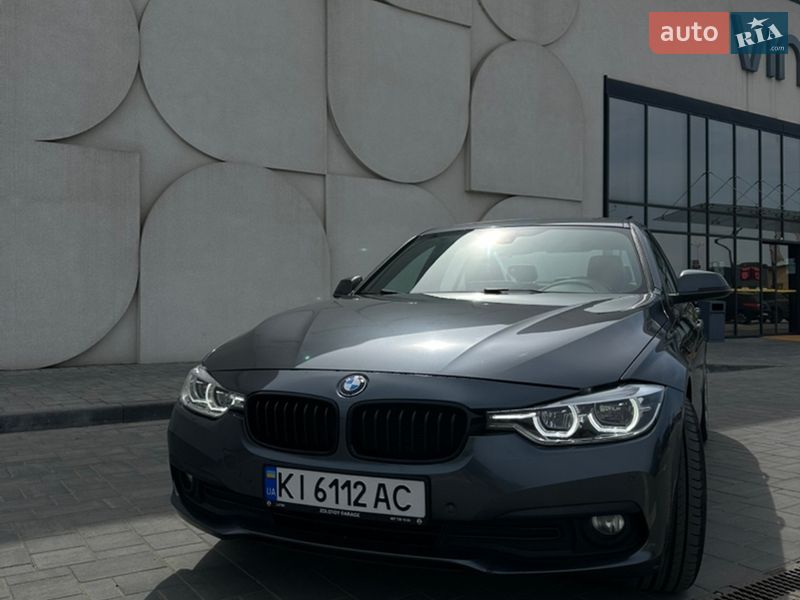 Седан BMW 3 Series 2015 в Луцке