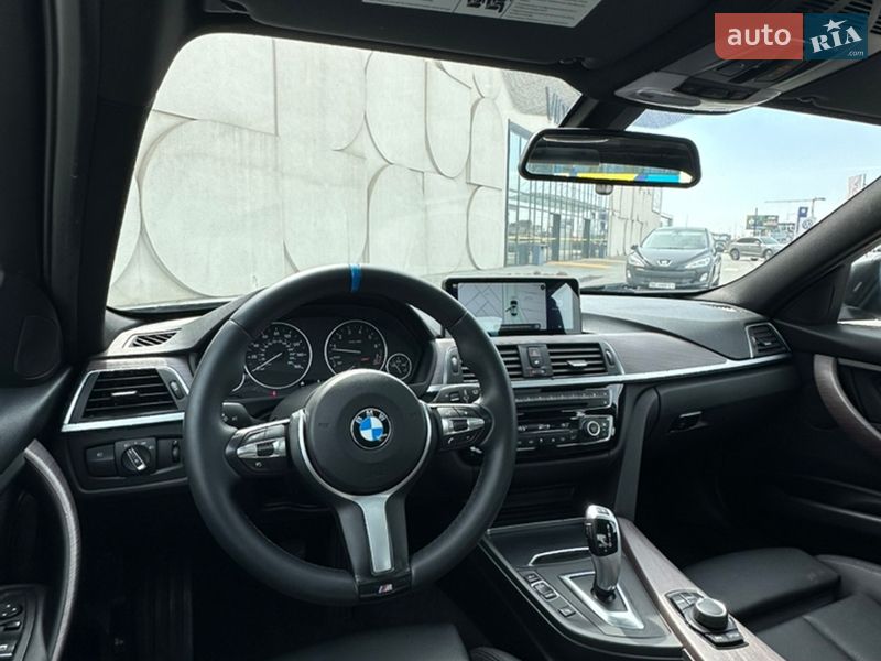 Седан BMW 3 Series 2015 в Луцке