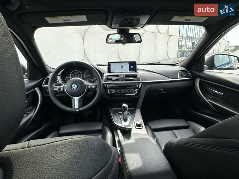 Седан BMW 3 Series 2015 в Луцке