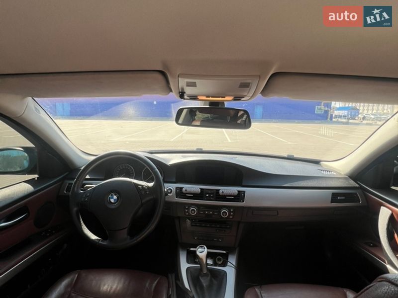Седан BMW 3 Series 2007 в Виннице