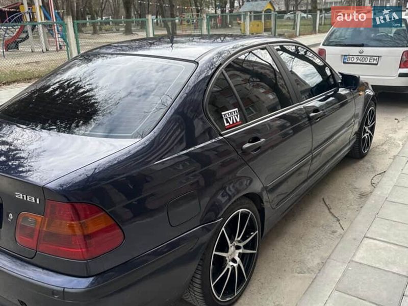 Седан BMW 3 Series 2003 в Львові