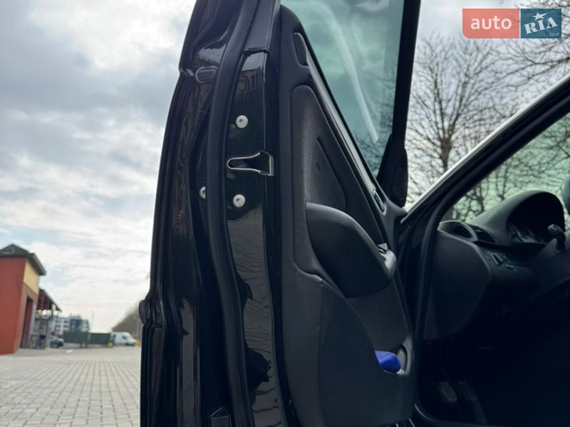 Универсал BMW 3 Series 2005 в Ровно фото 19 Универсал BMW 3 Series 2005 в Ровно