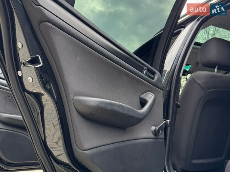 Универсал BMW 3 Series 2005 в Ровно фото 20 Универсал BMW 3 Series 2005 в Ровно