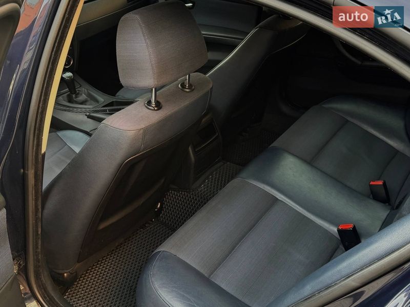 Седан BMW 3 Series 2007 в Виннице