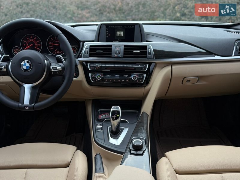 Седан BMW 3 Series 2017 в Одессе