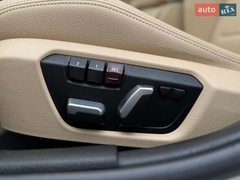 Седан BMW 3 Series 2017 в Одессе