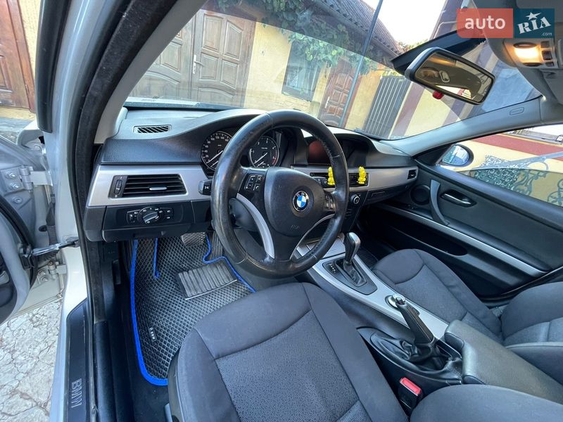 Универсал BMW 3 Series 2009 в Черновцах фото 7 Универсал BMW 3 Series 2009 в Черновцах