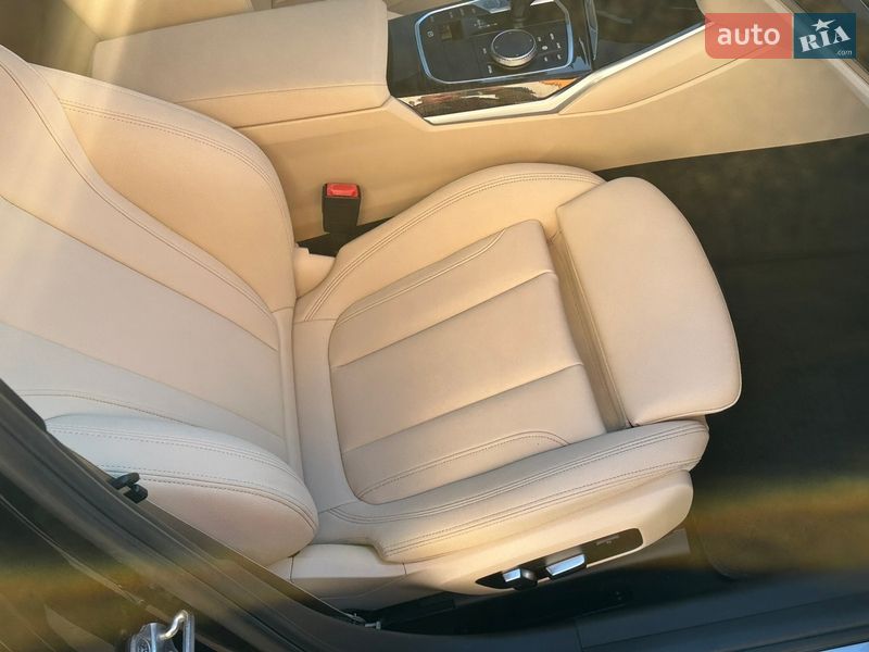 Седан BMW 3 Series 2020 в Виннице