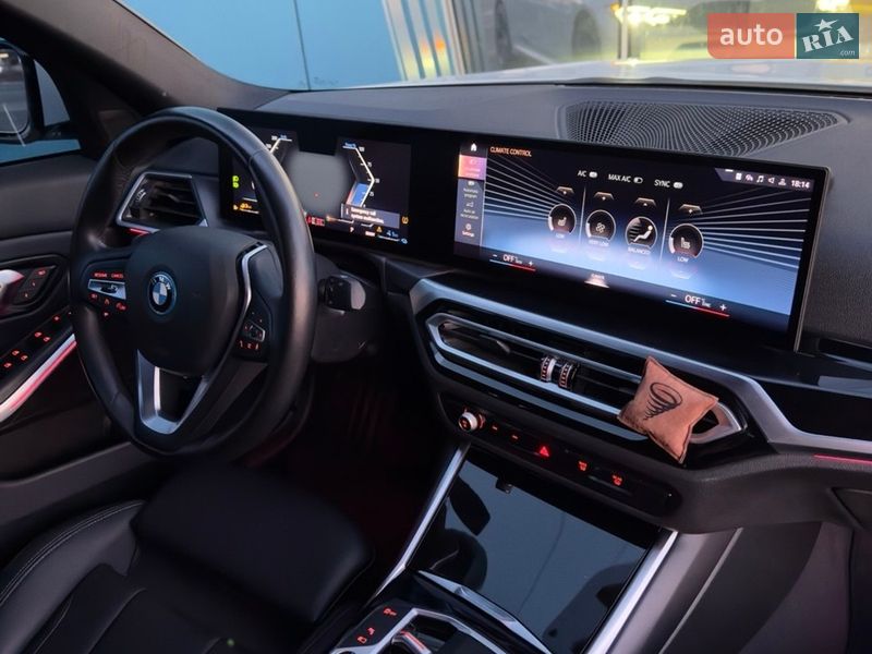 Седан BMW 3 Series 2023 в Киеве