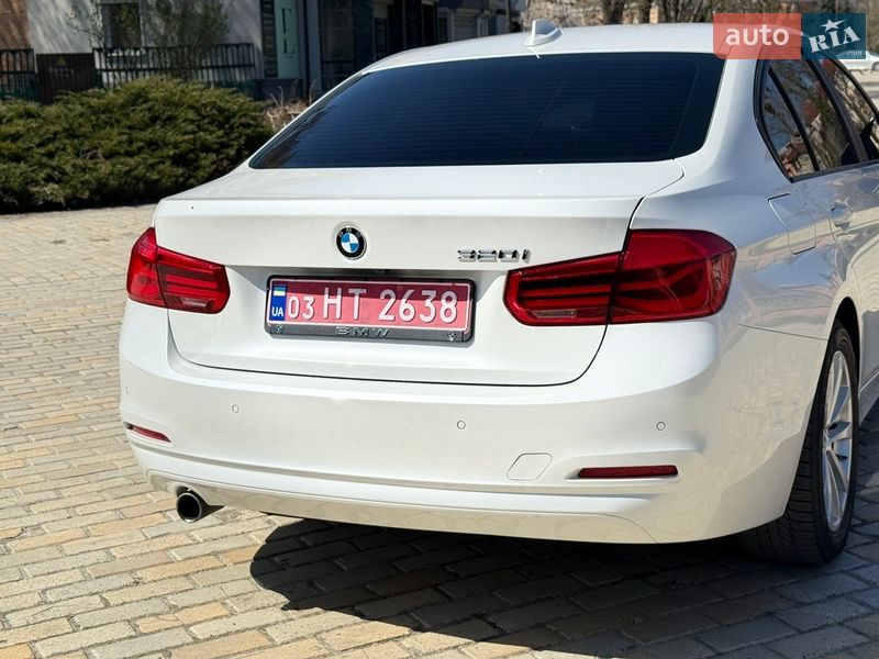 Седан BMW 3 Series 2017 в Белой Церкви