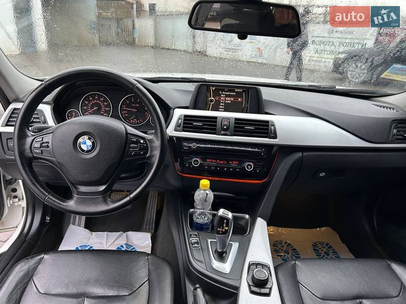 Седан BMW 3 Series 2012 в Виннице