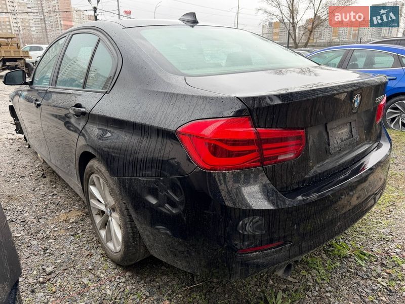 Седан BMW 3 Series 2017 в Киеве