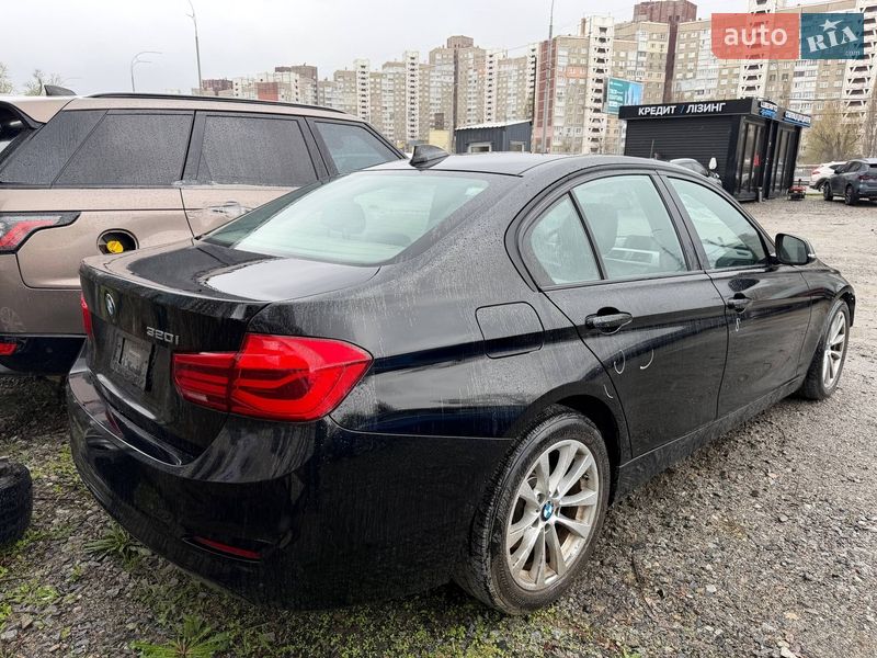 Седан BMW 3 Series 2017 в Киеве