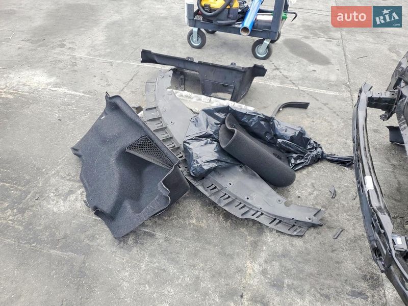 Седан BMW 3 Series 2020 в Киеве