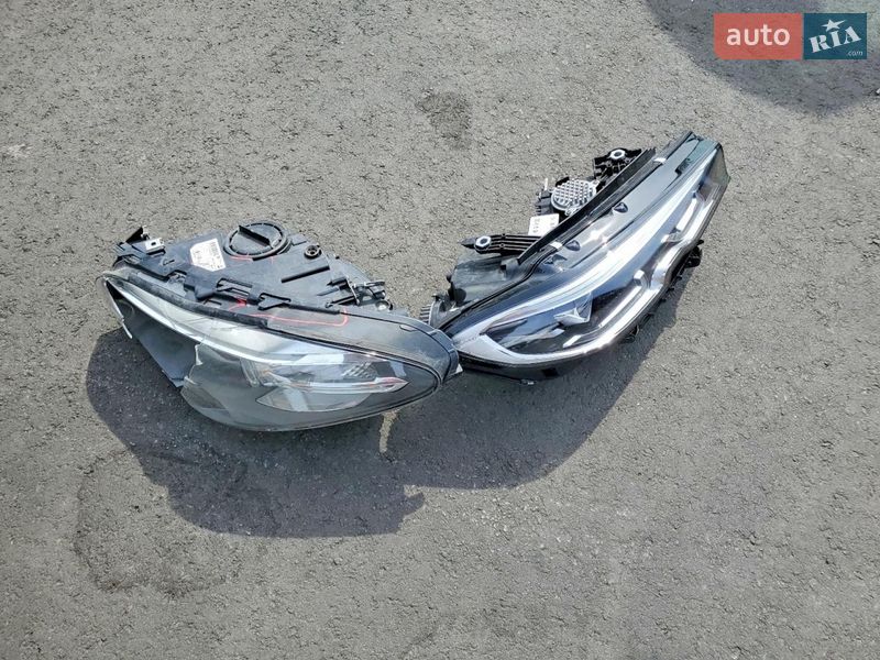 Седан BMW 3 Series 2019 в Виннице