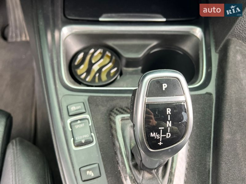 Седан BMW 3 Series 2015 в Яворове