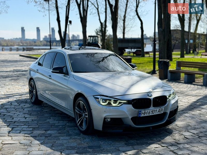 Седан BMW 3 Series 2016 в Киеве
