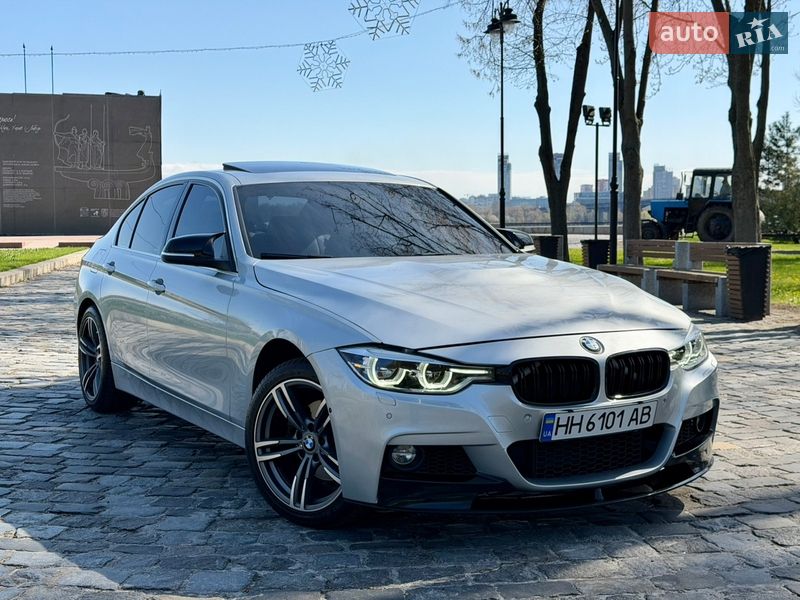 Седан BMW 3 Series 2016 в Киеве