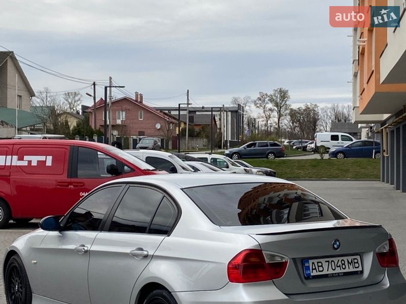 Седан BMW 3 Series 2007 в Виннице