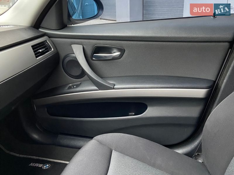 Седан BMW 3 Series 2007 в Виннице