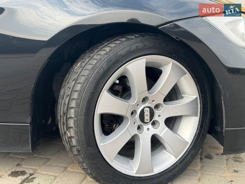 Седан BMW 3 Series 2006 в Самборе