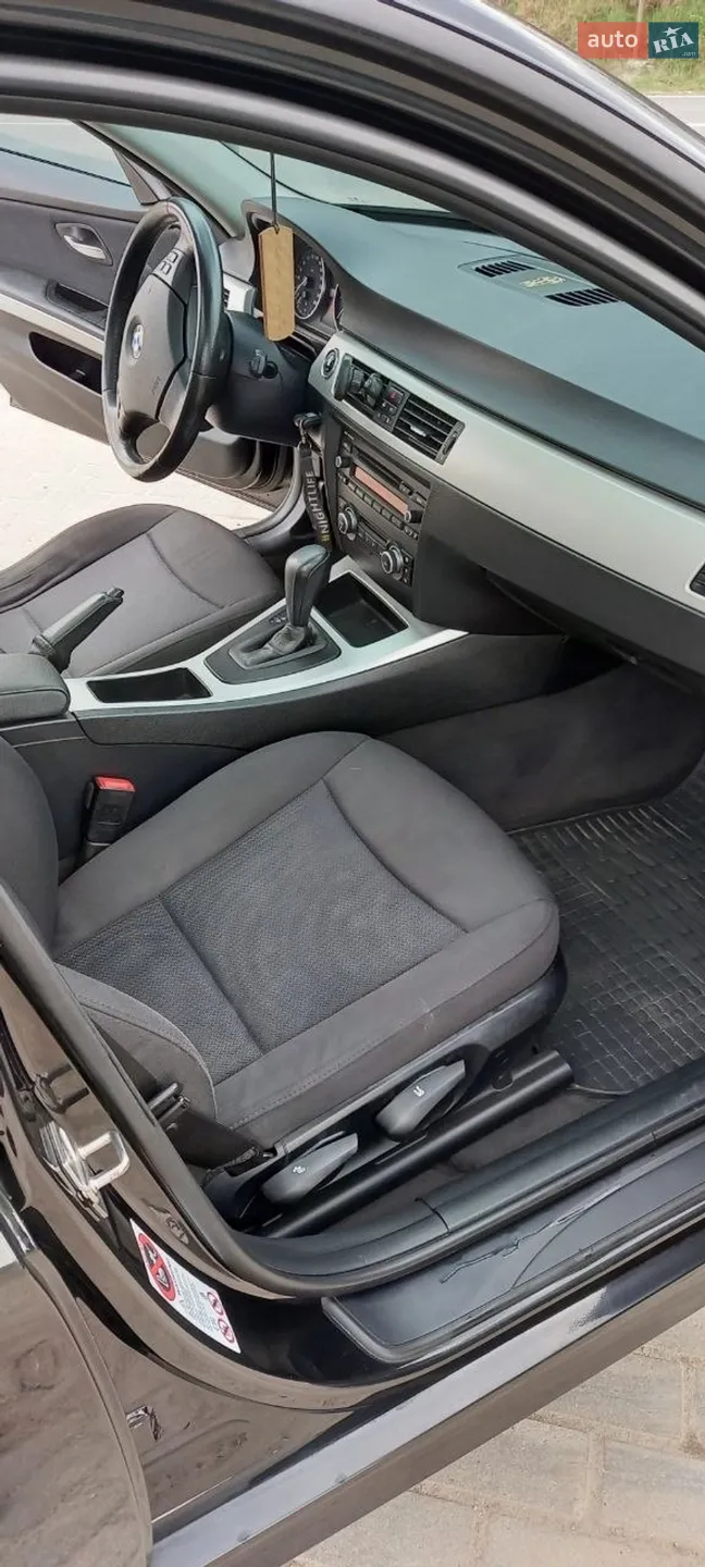 2010 BMW 3er - мініатюра 4