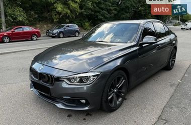 Седан BMW 3 Series 2017 в Киеве
