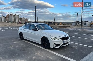 Седан BMW 3 Series 2015 в Ровно