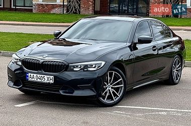 Седан BMW 3 Series 2022 в Києві