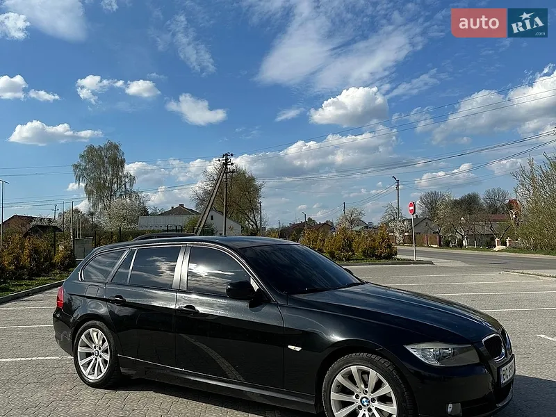 BMW 3 Series 2011 VIN WBAUT31020F063913 фото оголошення 3 з 63