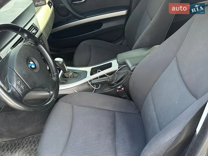 BMW 3 Series 2011 VIN WBAUT31020F063913 фото оголошення 21 з 63