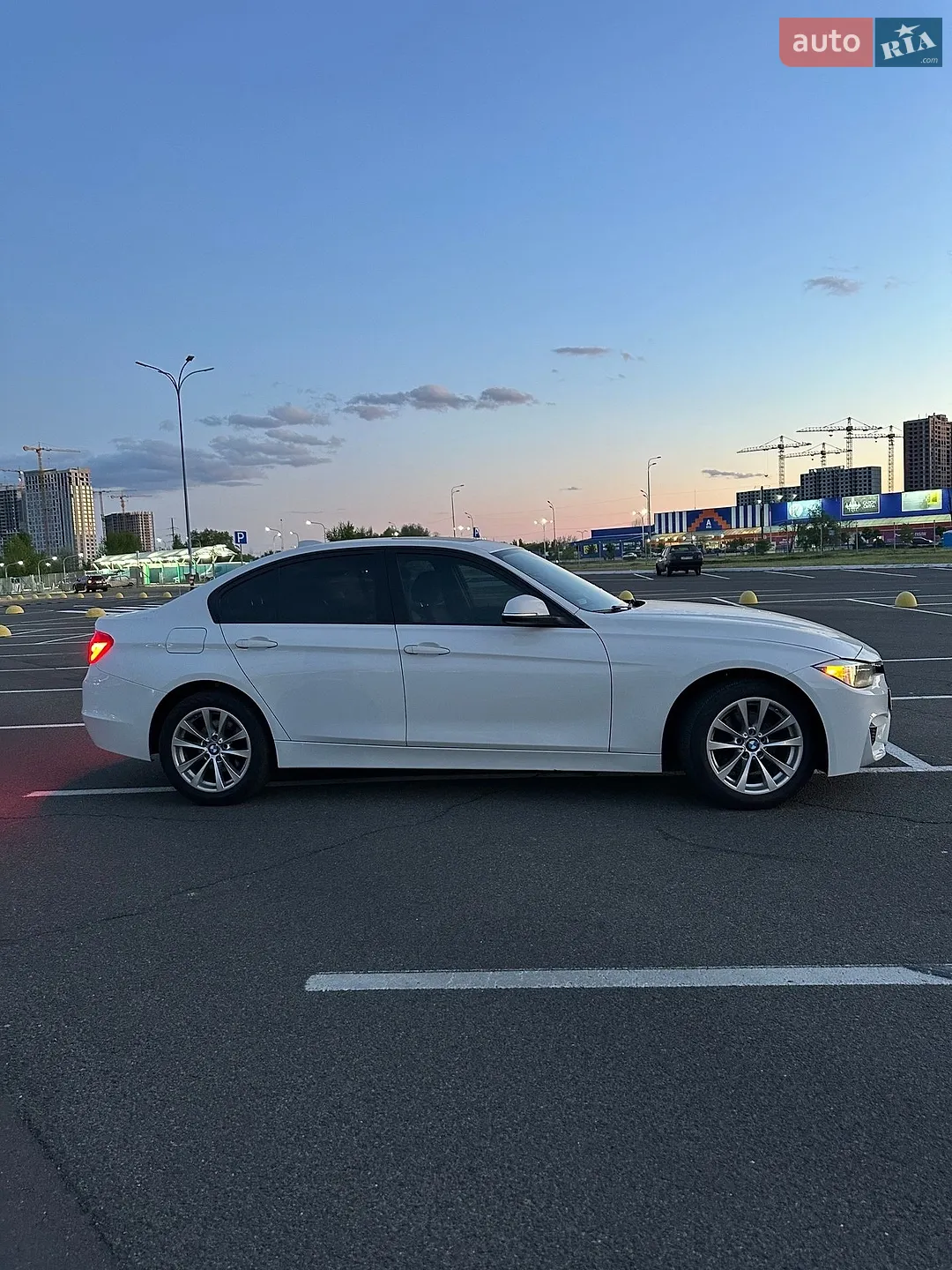 2016 BMW 3er - мініатюра 16