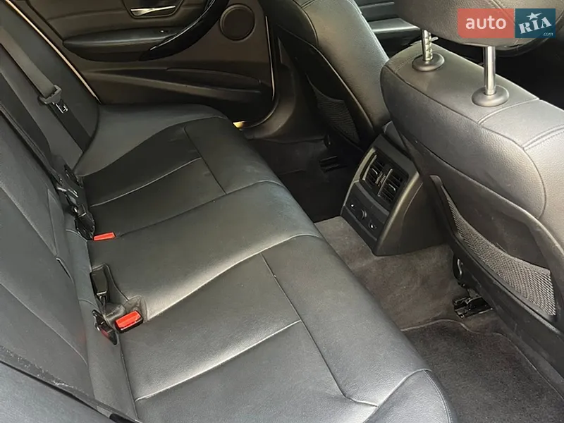 BMW 3 Series 2013 VIN WBA3B5C50DF598117 фото оголошення 12 з 62