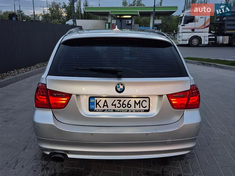 BMW 3 Series 2011 VIN WBAUY11050F040406 фото оголошення 5 з 50